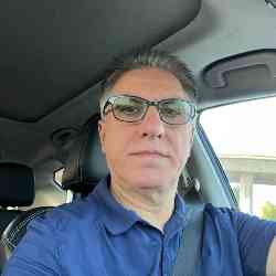 Single Arab man in Los Angeles, California, United States