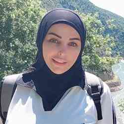 Single Arab woman in Bayrut, Beirut Governorate, Lebanon