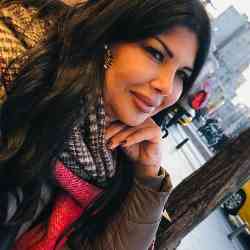 Single Arab woman in Bayrut, Beirut Governorate, Lebanon