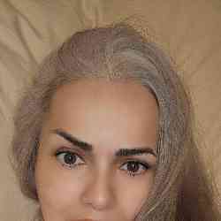Single Arab woman in Beirut, Beirut Governorate, Lebanon