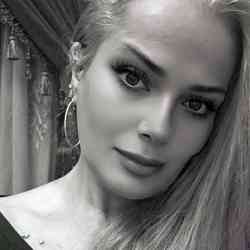 Single Arab woman in Beirut, Beirut Governorate, Lebanon