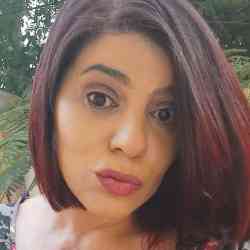 Single Arab woman in Sheikh Zayed City, Giza Governorate, Egypt