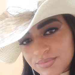 Single Arab woman in Bela Vista, São Paulo, Brazil