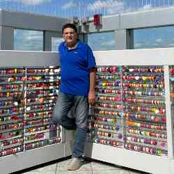 Single Arab man in Detroit, Michigan, United States