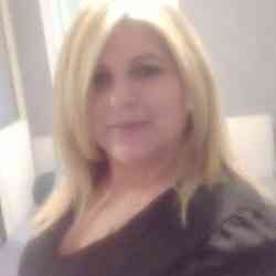 Single Arab woman in Bondy, Île-de-France, France