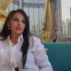 Single Arab woman in Toronto, Ontario, Canada