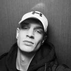 Single Arab man in London, England, United Kingdom