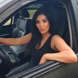 Single Arab woman in Wevelgem, België, Belgium