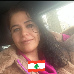 Single Arab woman in Dearborn, Michigan, United States