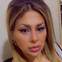 Single Arab woman in Bayrut, Beirut Governorate, Lebanon