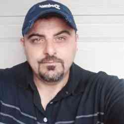 Single Arab man in Dearborn, Michigan, United States