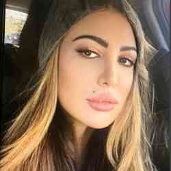 Single Arab woman in Bayrut, Beirut Governorate, Lebanon