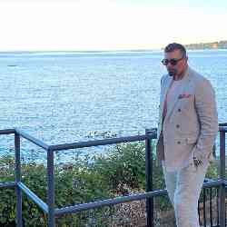 Single Arab man in Victoria, British Columbia, Canada