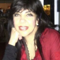 Single Arab woman in Fullerton, California, United States