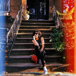 Single Arab woman in Miami, Florida, United States