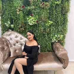 Single Arab woman in Tunis, Tunis, Tunisia