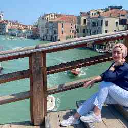 Single Arab woman in Amman, Amman Governorate, Jordan