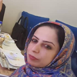 Single Arab woman in Dubai, Dubai, United Arab Emirates