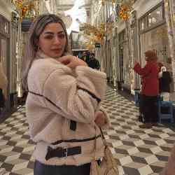 Single Arab woman in Marrakesh, Marrakesh-Safi, Morocco