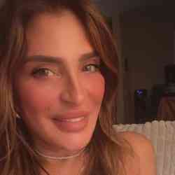 Single Arab woman in Los Angeles, CA, United States