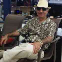 Single Arab man in Concord, NH, United States