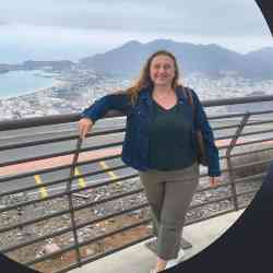 Single Arab woman in Dubai, United Arab Emirates, United Arab Emirates