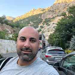 Single Arab man in Dearborn, Michigan, United States