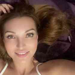 Single Arab woman in Beirut, Lebanon, Lebanon