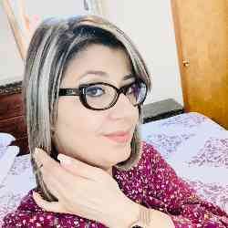 Single Arab woman in New York, NY, United States