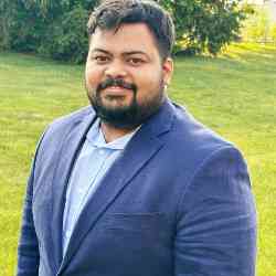 Single Arab man in Dearborn, Michigan, United States