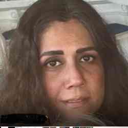 Single Arab woman in Chicago, IL, United States