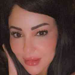 Single Arab woman in Los Angeles, CA, United States