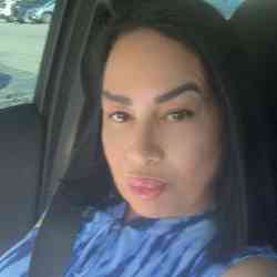 Single Arab woman in Dearborn, MI, United States