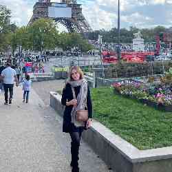 Single Arab woman in Casablanca, Maroc, Morocco