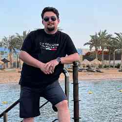 Single Arab man in Jeddah, Makkah Province, Saudi Arabia