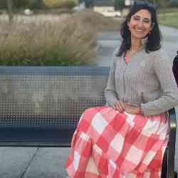 Single Arab woman in Fishers, IN, United States