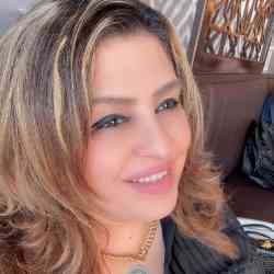 Single Arab woman in Skokie, IL, United States