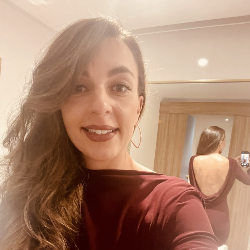 Single Arab woman in Exeter, UK, United Kingdom