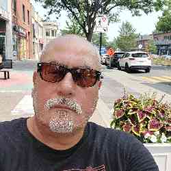 Single Arab man in Montreal, QC, Canada