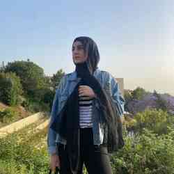 Single Arab woman in Miami, FL, United States