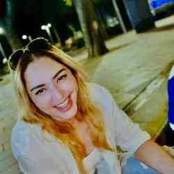 Single Arab woman in Jeddah, Saudi Arabia, Saudi Arabia