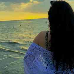 Single Arab woman in Ottawa, ON, Canada