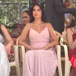 Single Arab woman in New Orleans, LA, United States