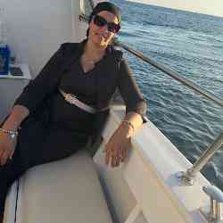 Single Arab woman in Verona, VR, Italy