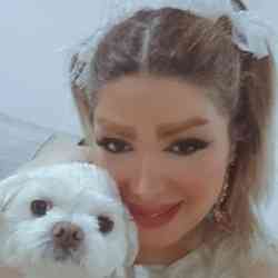 Single Arab woman in Dubai, United Arab Emirates, United Arab Emirates