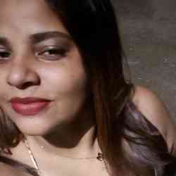 Single Arab woman in Cotuí, República Dominicana, Dominican Republic