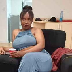 Single Arab woman in Nairobi, Kenya, Kenya