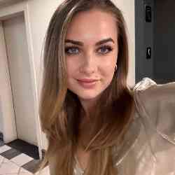 Single Arab woman in Los Angeles, CA, United States