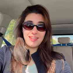 Single Arab woman in بغداد, العراق, Iraq