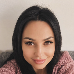 Single Arab woman in Münster, Germany, Germany